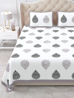 Close front view of the grey & black damask buta bedsheet and pillow covers